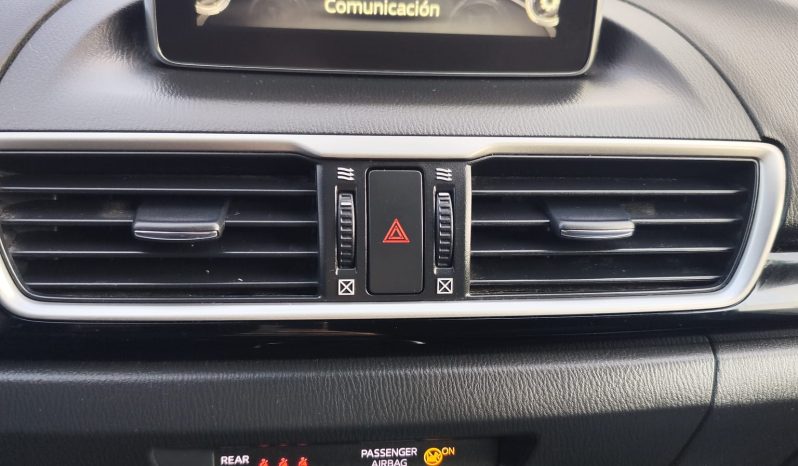 
								MAZDA 3 full									
