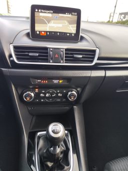 
										MAZDA 3 full									