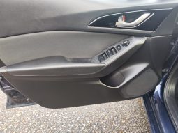 
										MAZDA 3 full									