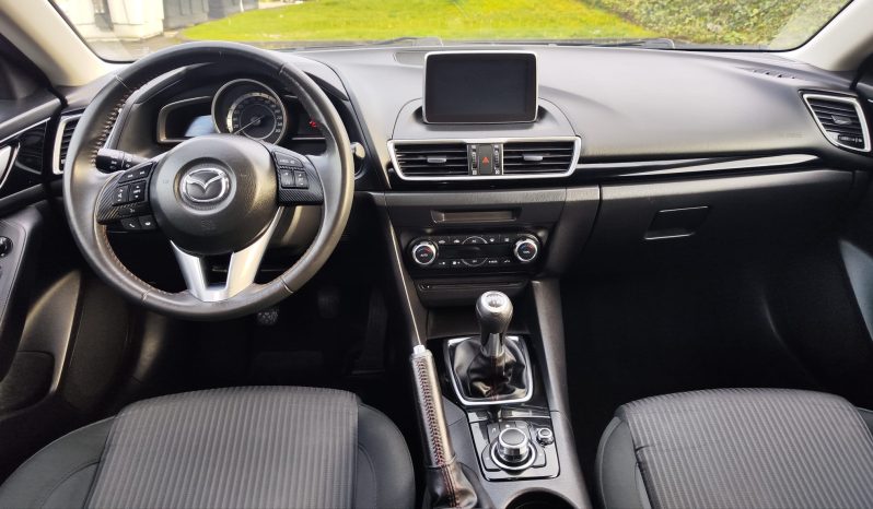 
								MAZDA 3 full									