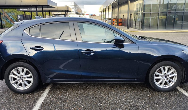 
								MAZDA 3 full									