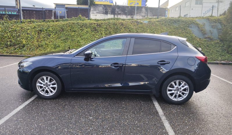
								MAZDA 3 full									