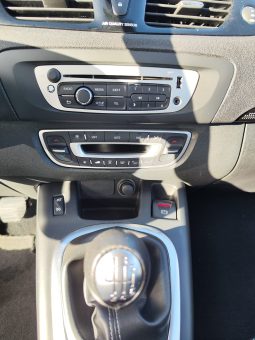 
										REANULT MEGANE SCENIC III full									