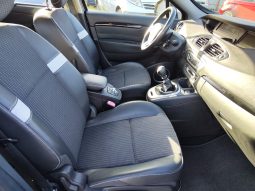 
										REANULT MEGANE SCENIC III full									