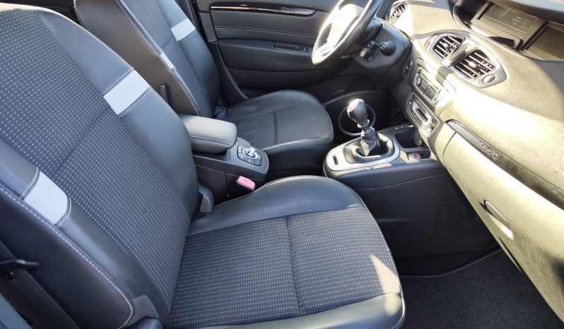
								REANULT MEGANE SCENIC III full									